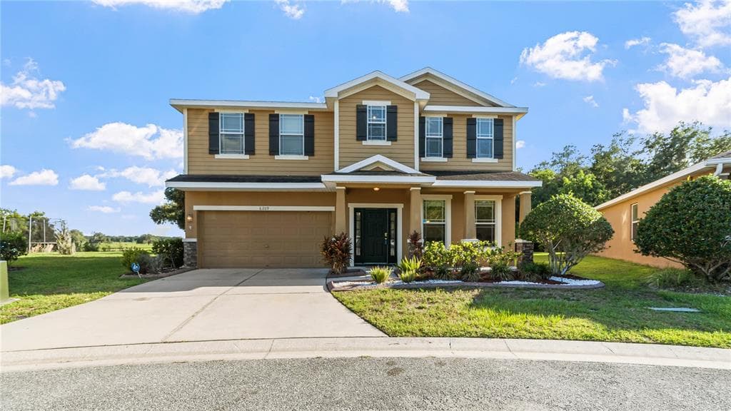 6209 HAWK GROVE COURT