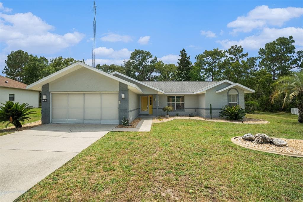 9 CARNATION COURT E HOMOSASSA, FL 34446