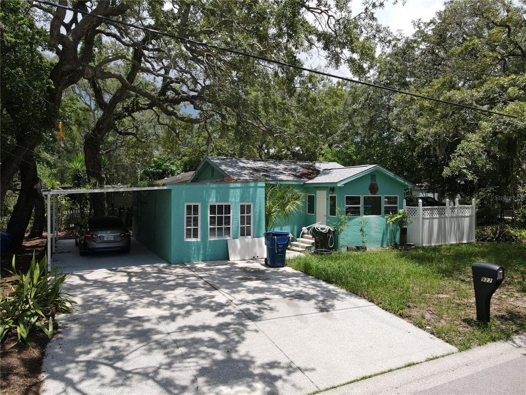 922 SW 10TH STREET SW