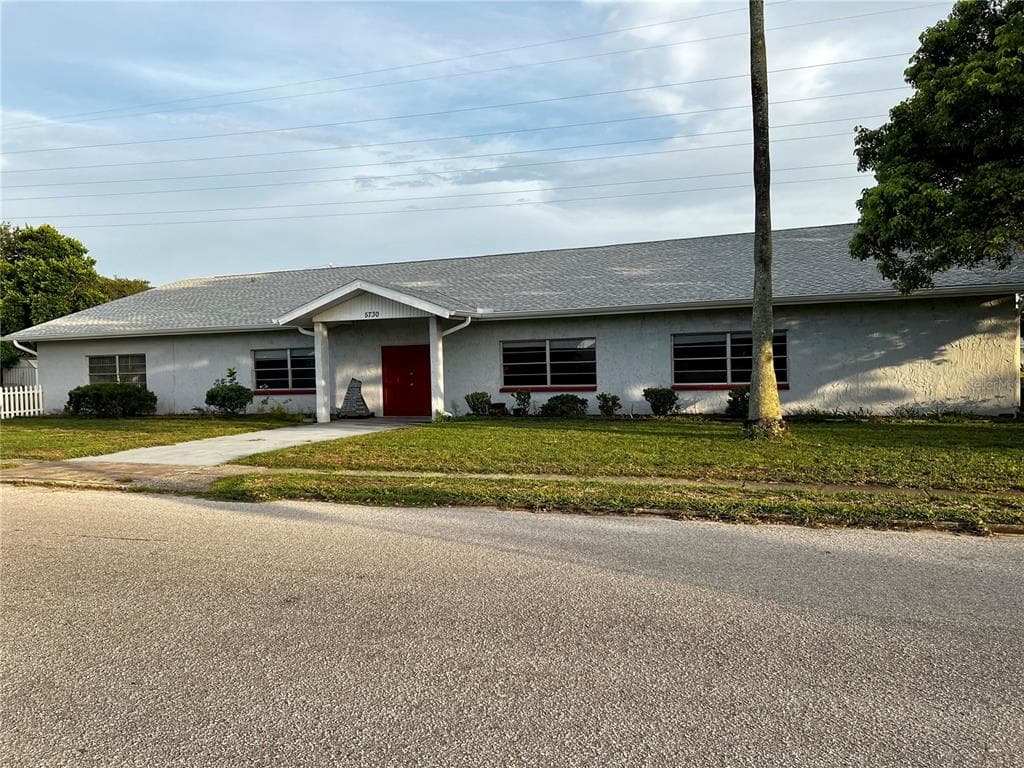 5730 ELENA DRIVE HOLIDAY, FL 34690