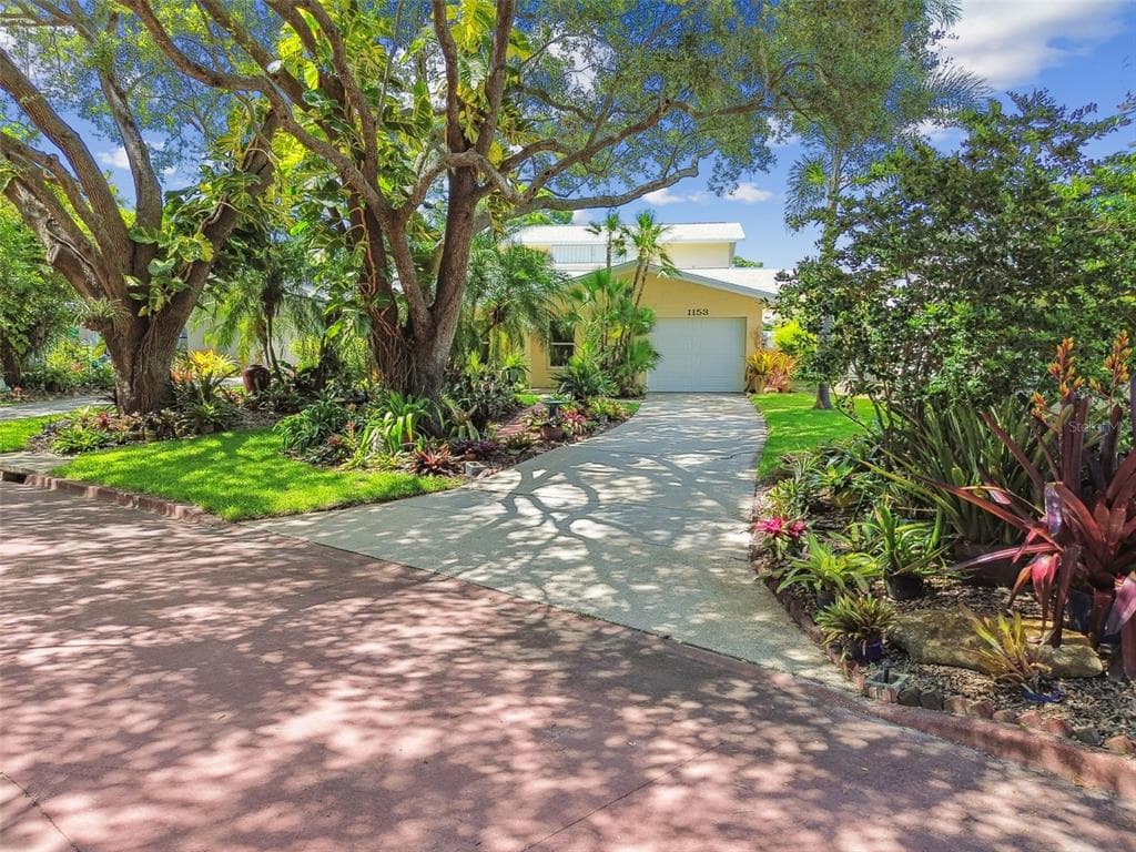 1153 WILLIAMS DRIVE S ST PETERSBURG, FL 33705