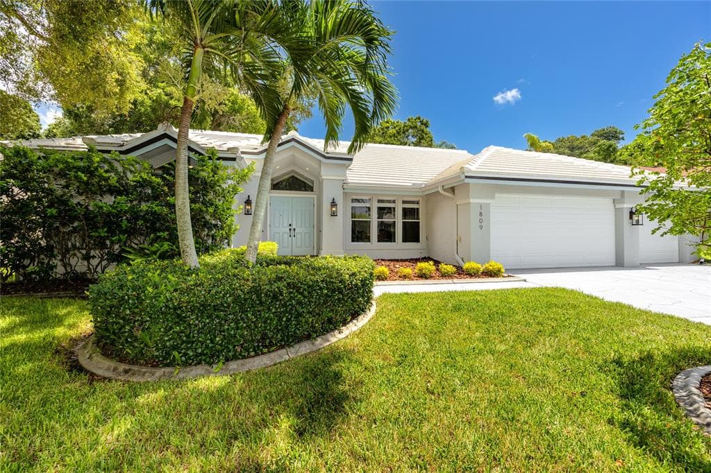 1809 WOOD THRUSH WAY PALM HARBOR, FL 34683