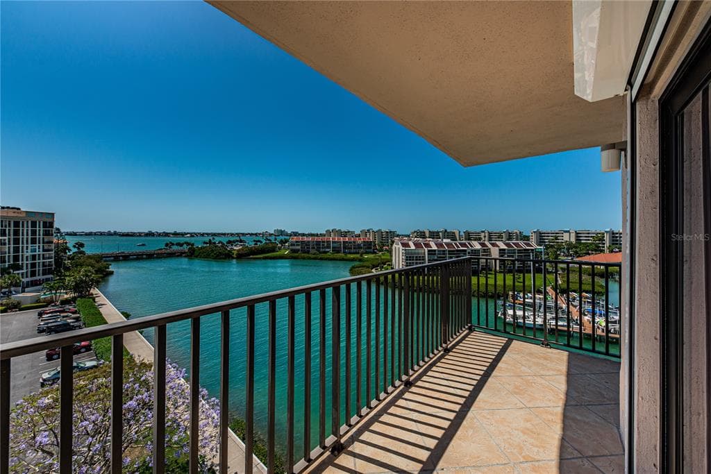 7600 SUN ISLAND DRIVE S UNIT 708