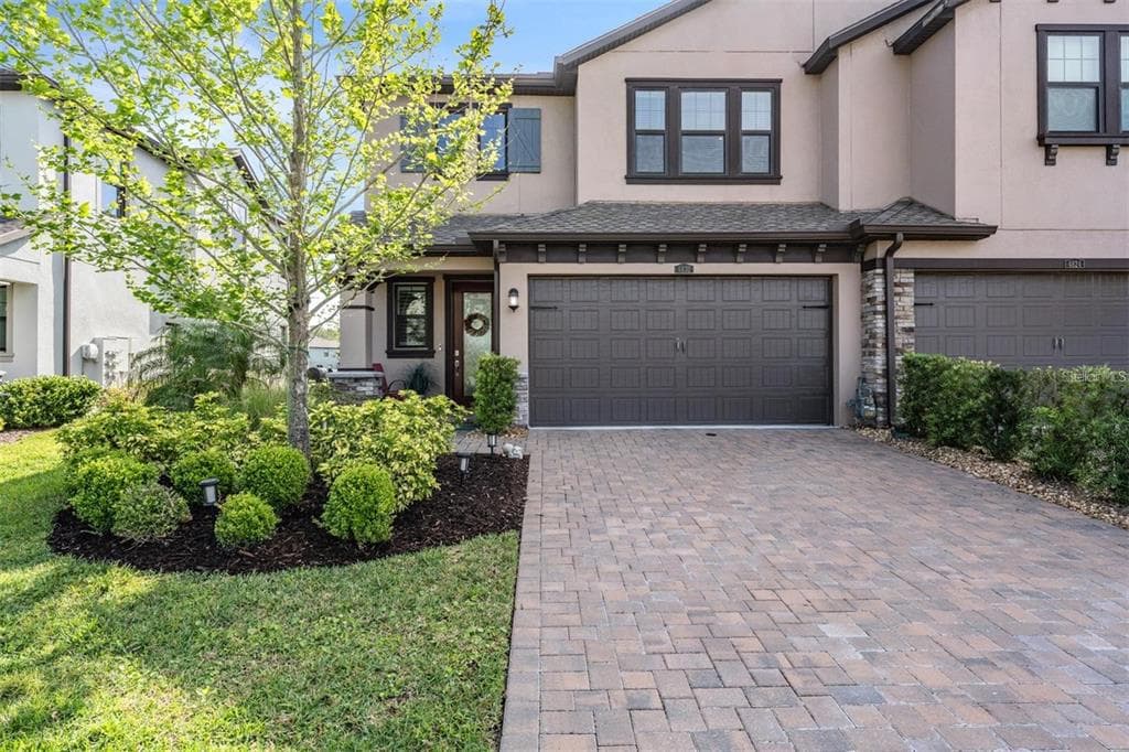 4830 ISOLA COURT WESLEY CHAPEL, FL 33543