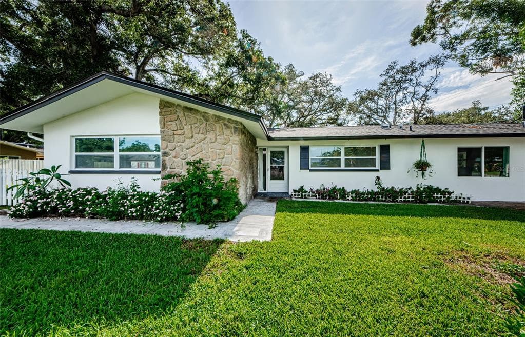 2001 CULBERSON AVENUE DUNEDIN, FL 34698