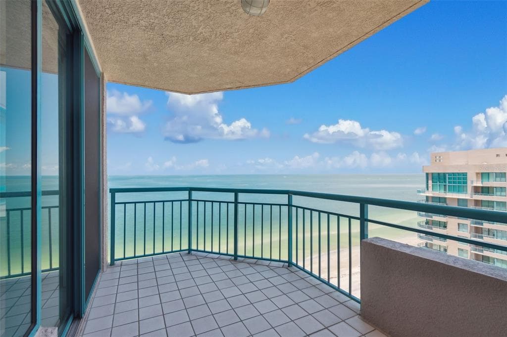 1540 GULF BOULEVARD UNIT 2005 CLEARWATER BEACH, FL 33767