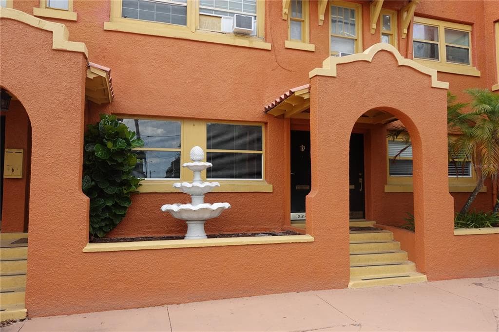 2318 N HIGHLAND AVENUE TAMPA, FL 33602