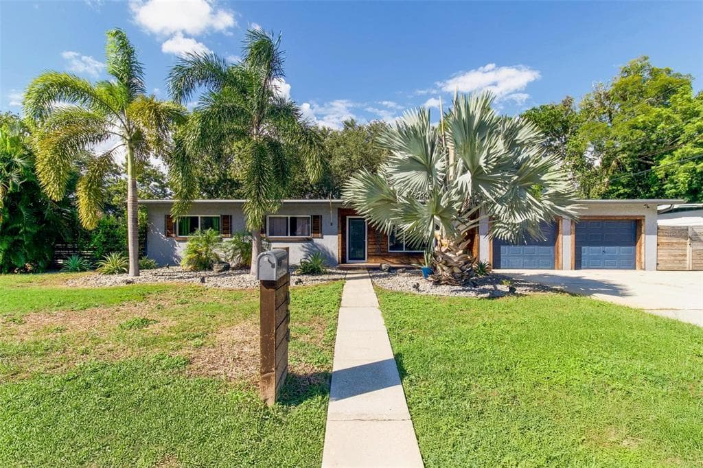 1634 SCOTT STREET CLEARWATER, FL 33755