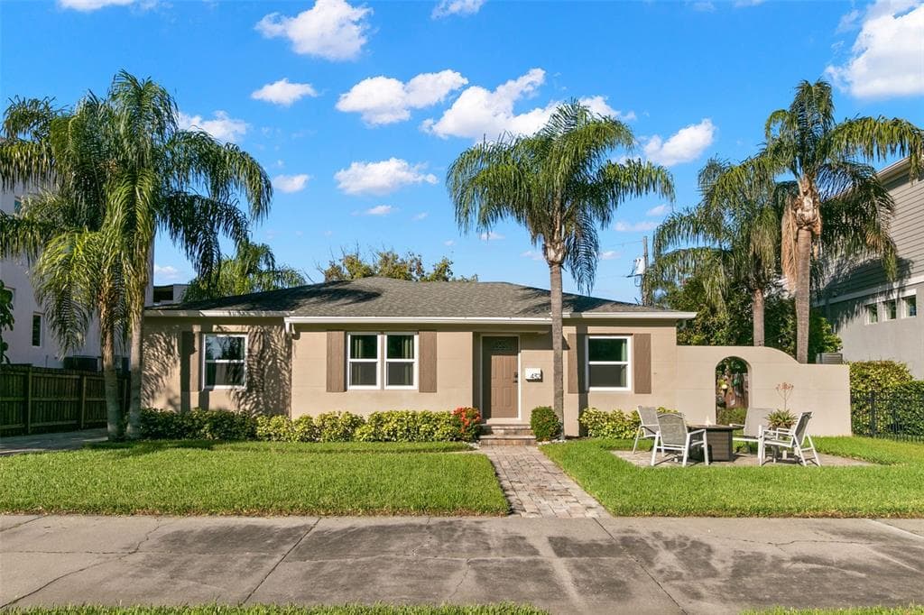 432 E DAVIS BOULEVARD TAMPA, FL 33606
