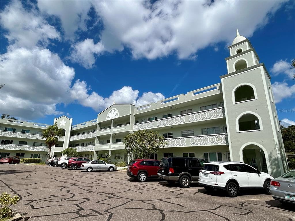 2256 PHILIPPINE DRIVE UNIT 10 CLEARWATER, FL 33763