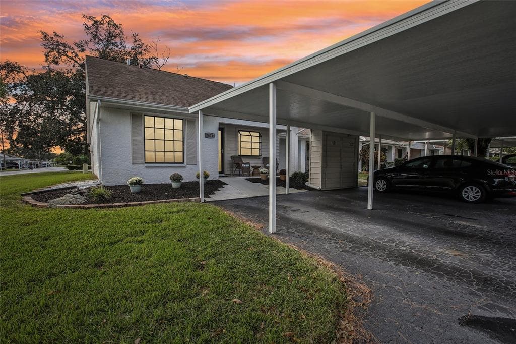 7631 BLOOMINGDALE DRIVE NEW PORT RICHEY, FL 34654