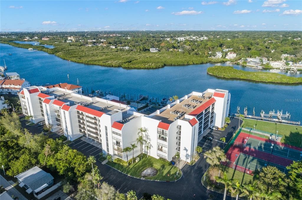 19111 VISTA BAY DRIVE UNIT 608 INDIAN SHORES, FL 33785