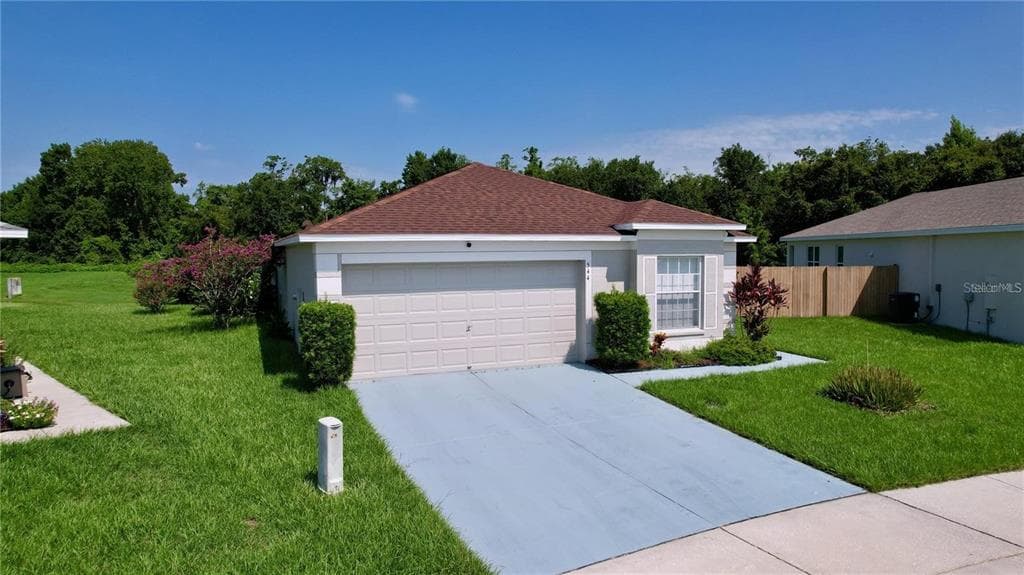 544 LINDSAY ANNE COURT