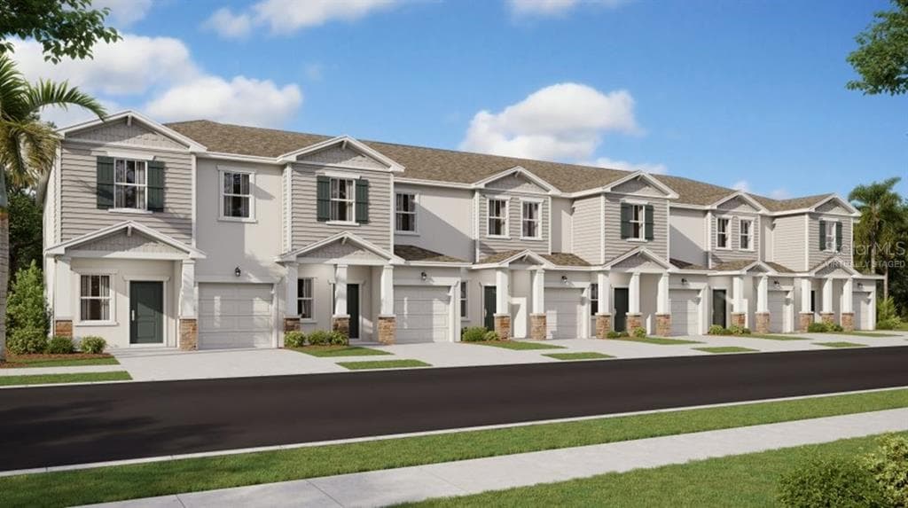 2489 SKYLINE LOOP KISSIMMEE, FL 34758