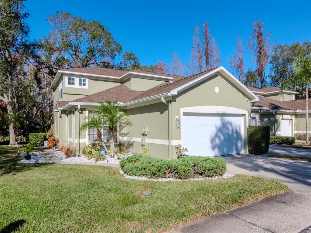 8811 CASABLANCA WAY UNIT 1 TAMPA, FL 33626