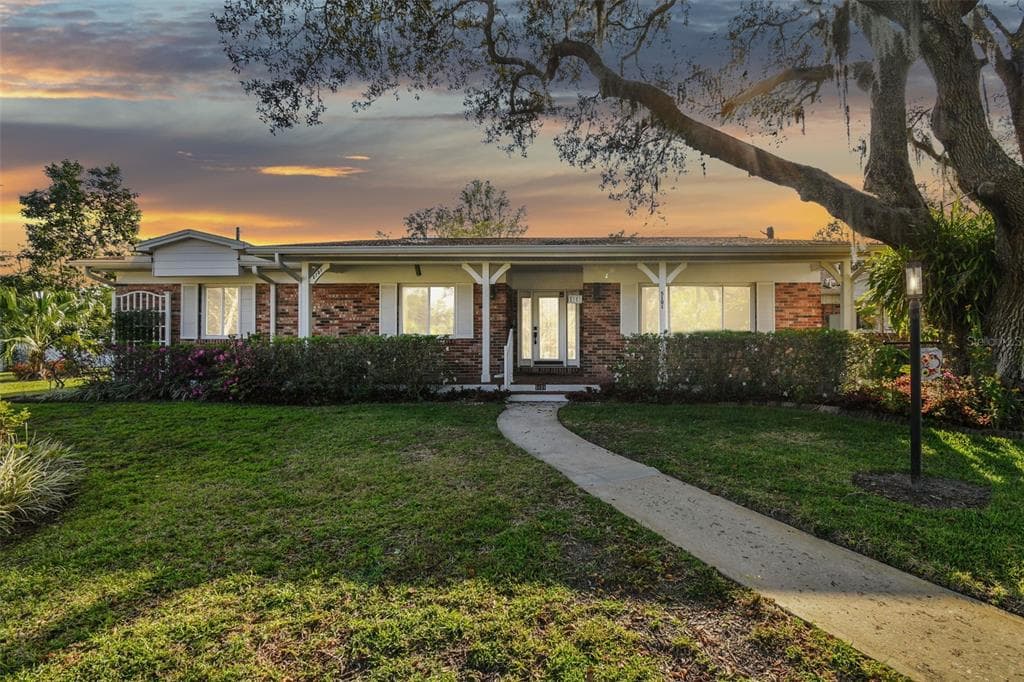 5101 OAKHAVEN LANE TEMPLE TERRACE, FL 33617