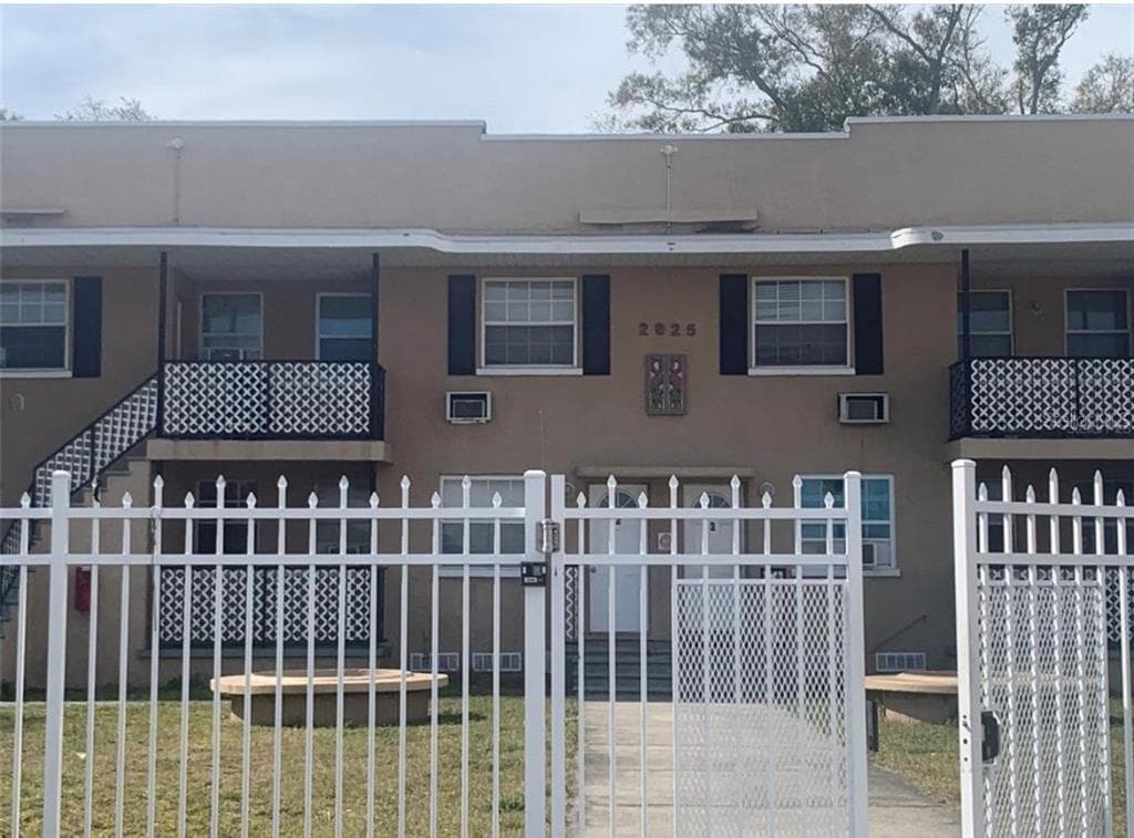 2025 7TH STREET S UNIT 1 ST PETERSBURG, FL 33705