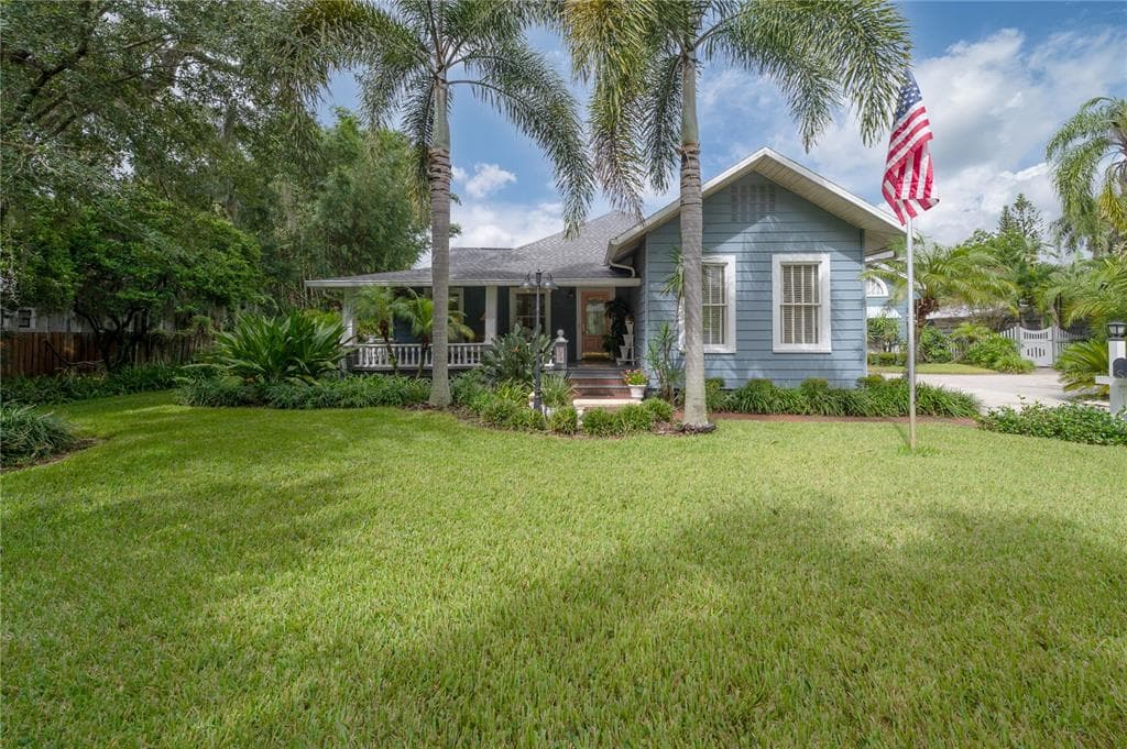 5114 N BRANCH AVENUE TAMPA, FL 33603