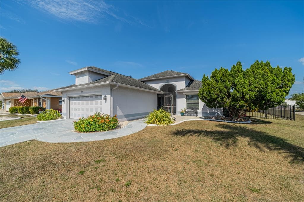 227 N BROCKFIELD DRIVE SUN CITY CENTER, FL 33573