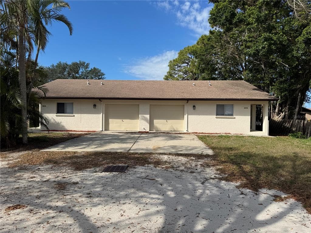 4216 & 4218 76TH STREET W BRADENTON, FL 34209