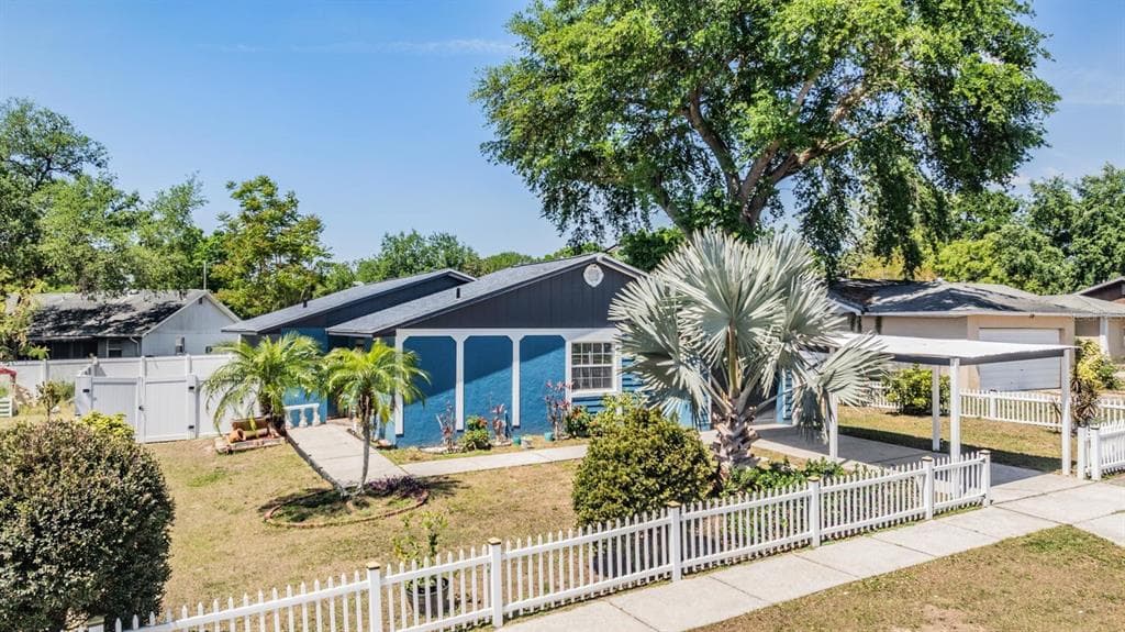 321 BRANDYWINE DRIVE VALRICO, FL 33594
