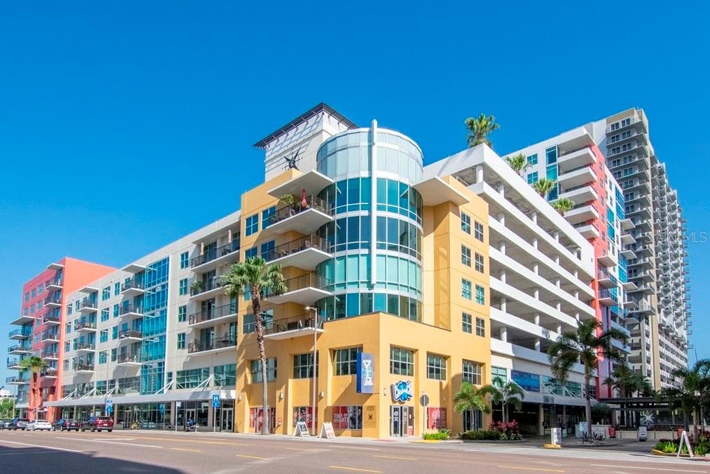 1208 E KENNEDY BOULEVARD UNIT 1022