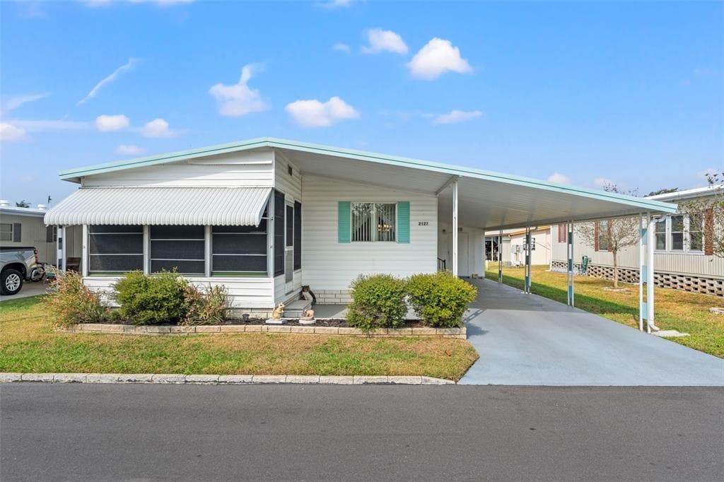 2127 KAHALA DRIVE HOLIDAY, FL 34691