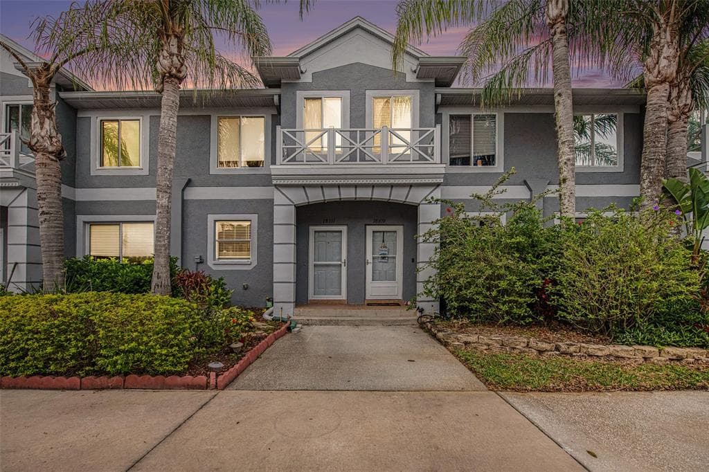 18111 PARADISE POINT DRIVE TAMPA, FL 33647