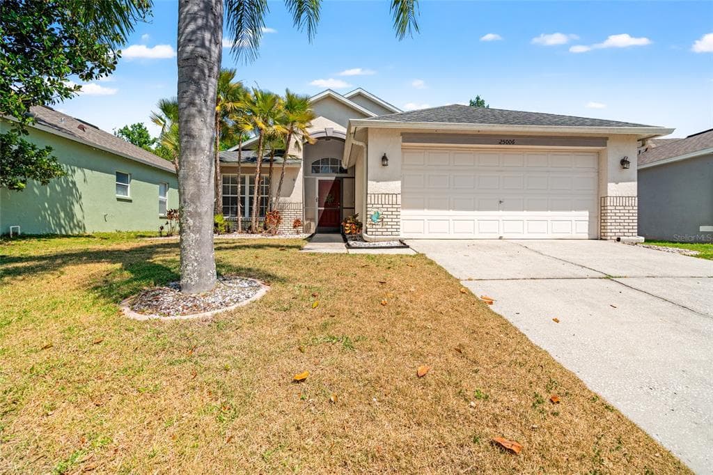 25006 HYDE PARK BOULEVARD LAND O LAKES, FL 34639