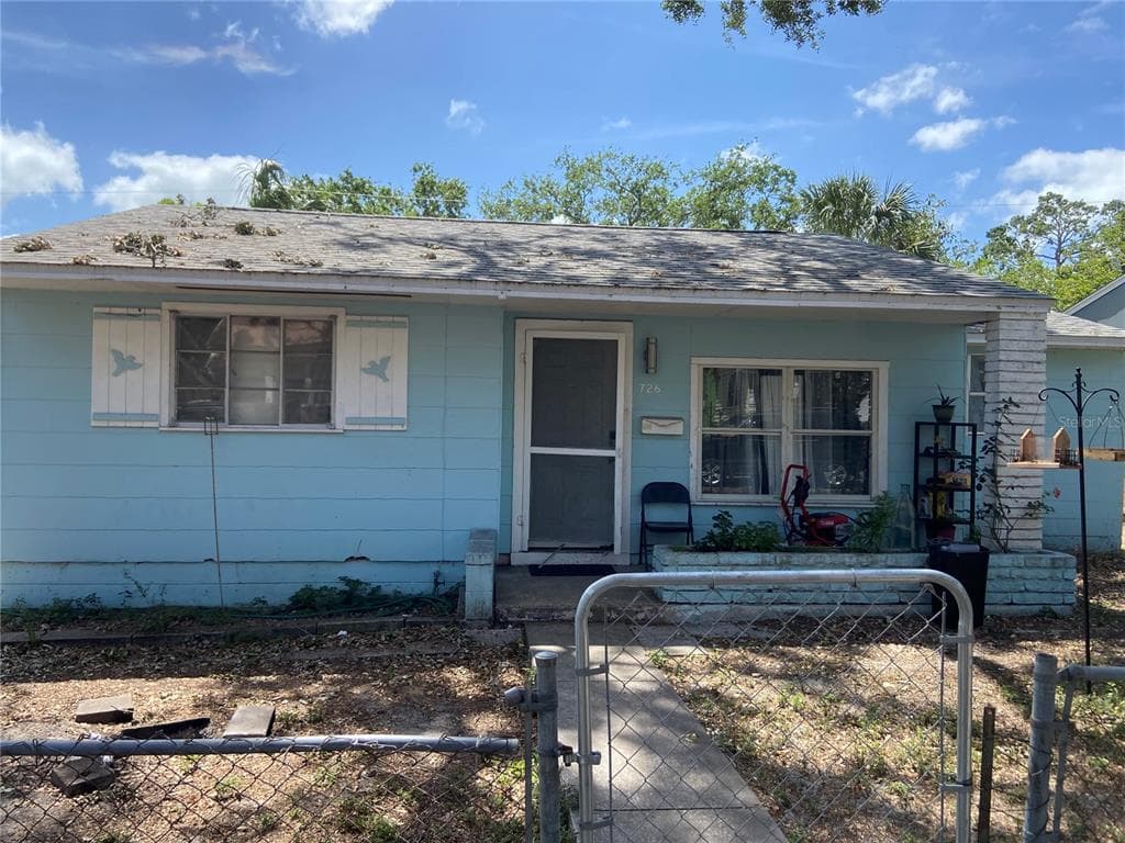 726 14TH AVE S ST PETERSBURG, FL 33701