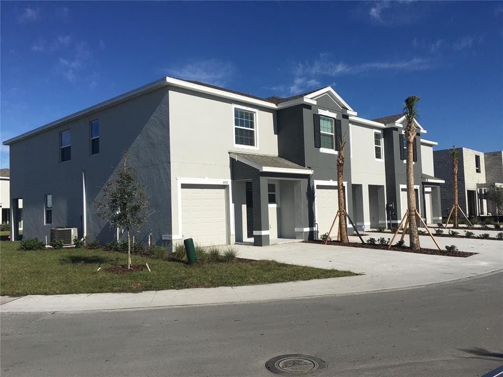 8985 INDIGO TRAIL LOOP RIVERVIEW, FL 33578