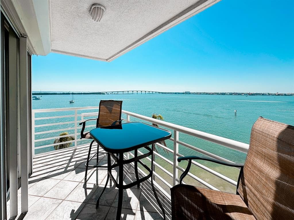 6105 BAHIA DEL MAR CIRCLE UNIT 682