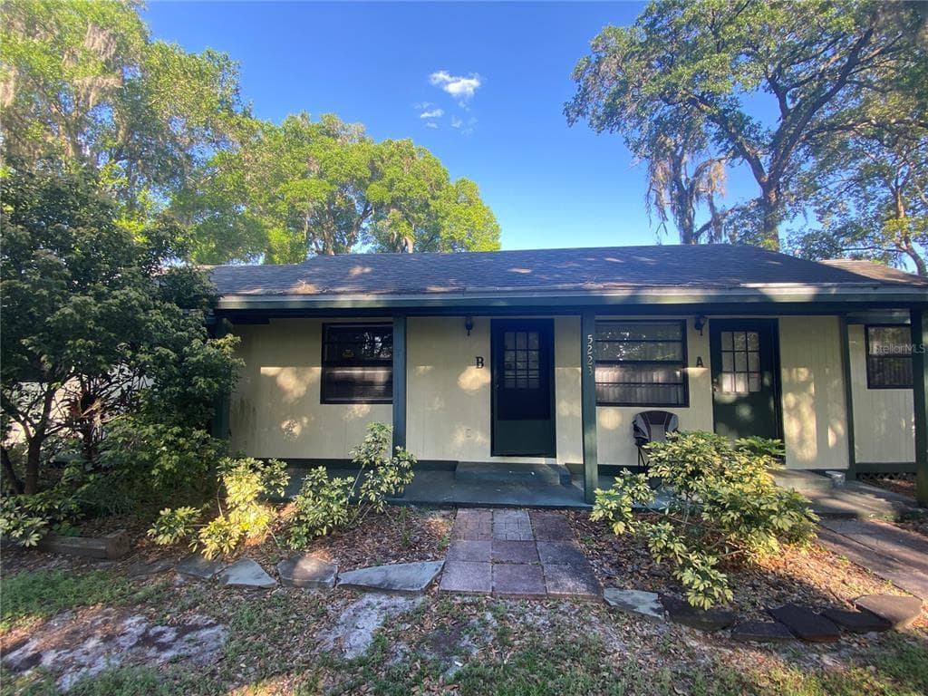 5223 PEACH AVENUE UNIT B SEFFNER, FL 33584