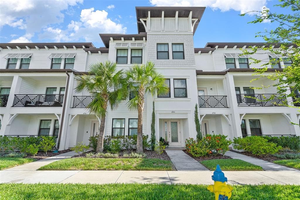 4941 a W PRICE AVENUE UNIT 4 TAMPA, FL 33611