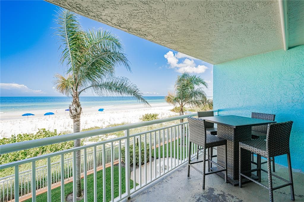 19440 GULF BOULEVARD UNIT 105 INDIAN ROCKS BEACH, FL 33785