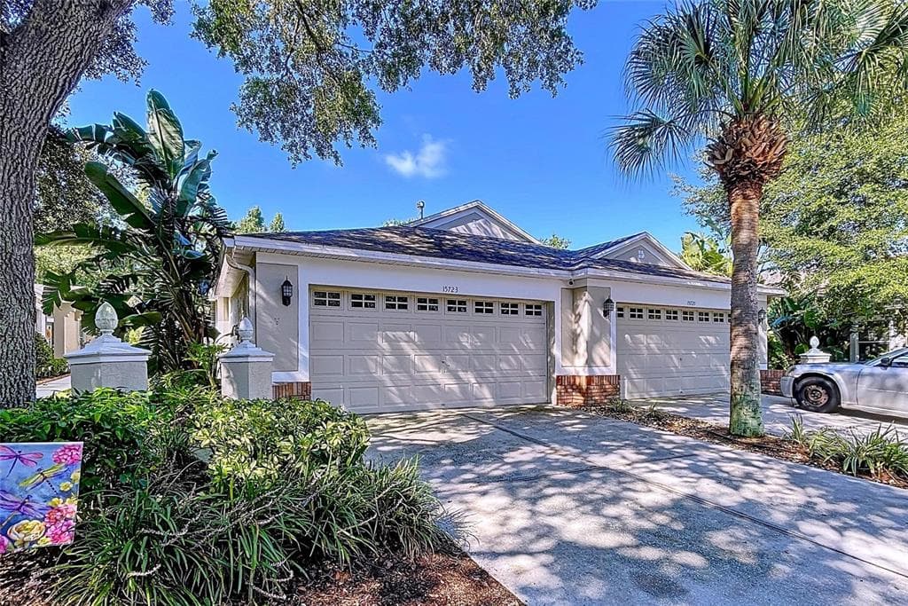 15723 PHOEBEPARK AVENUE LITHIA, FL 33547