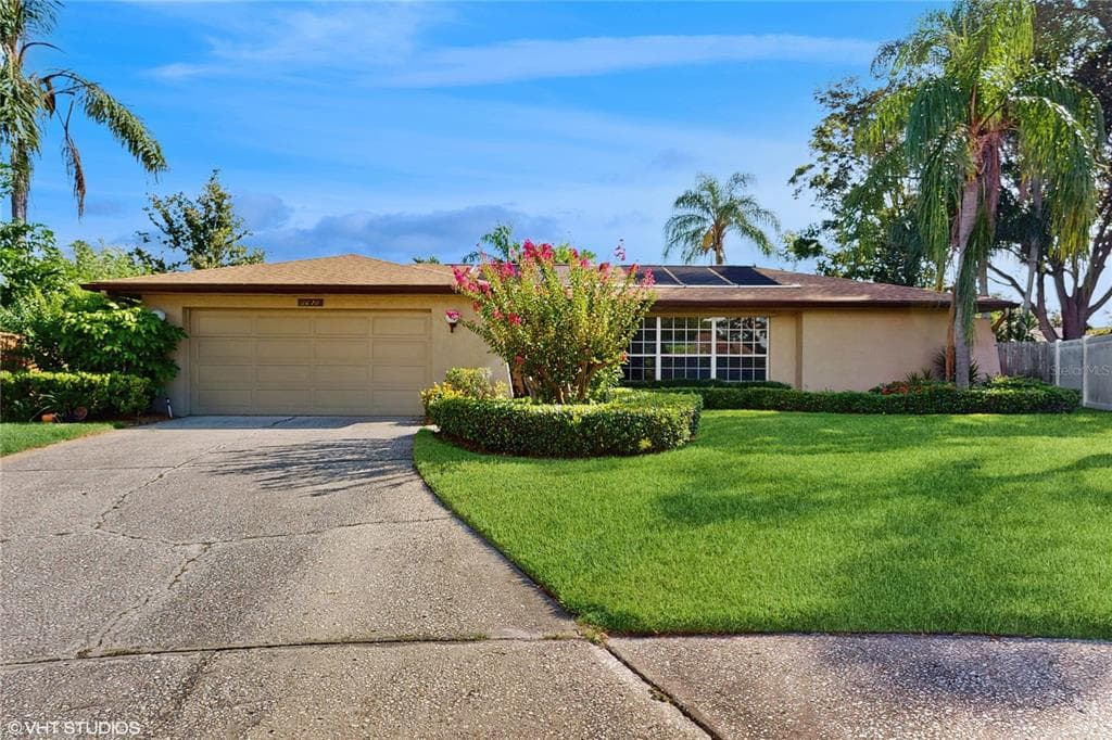 2670 RED OAK COURT