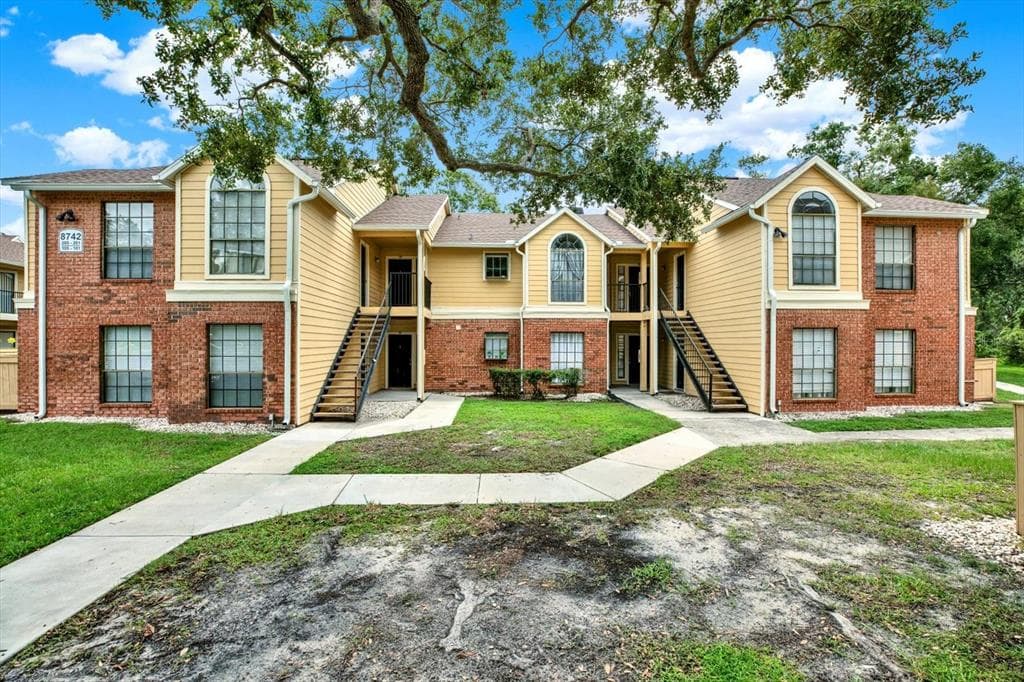 8742 MALLARD RESERVE DRIVE UNIT 103 TAMPA, FL 33614