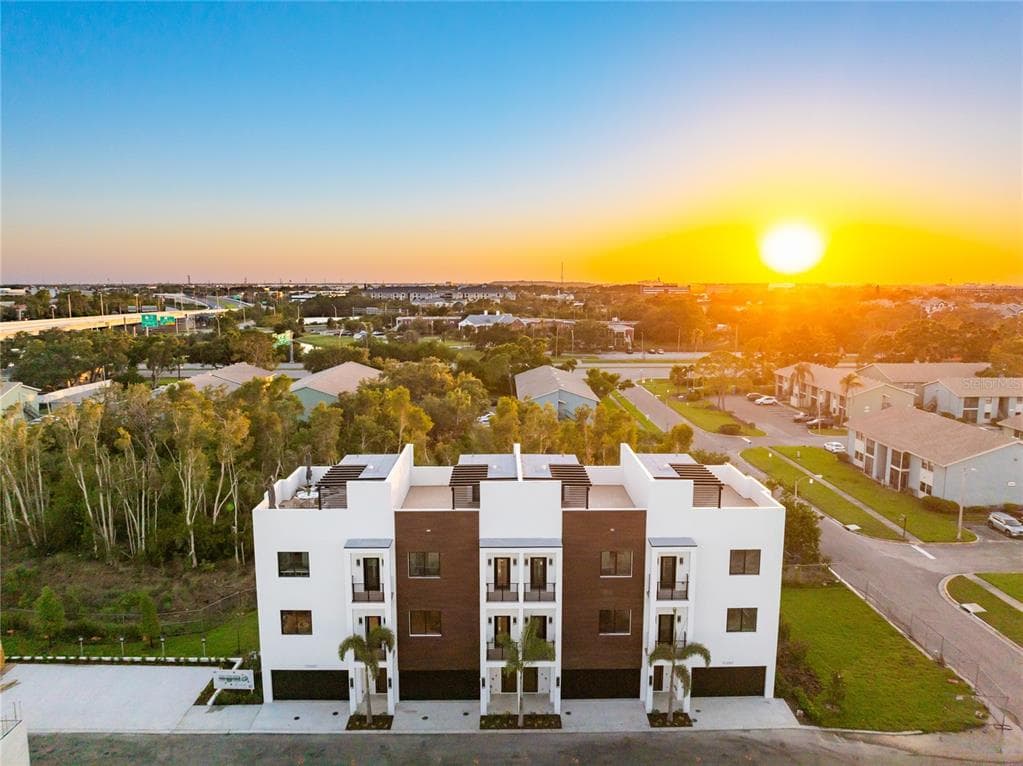 10341 2ND WAY N ST PETERSBURG, FL 33716
