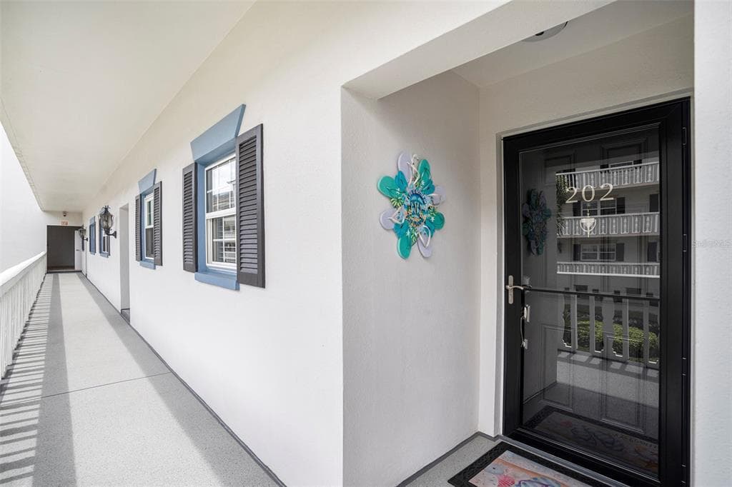 139 BLUFF VIEW DRIVE UNIT 202