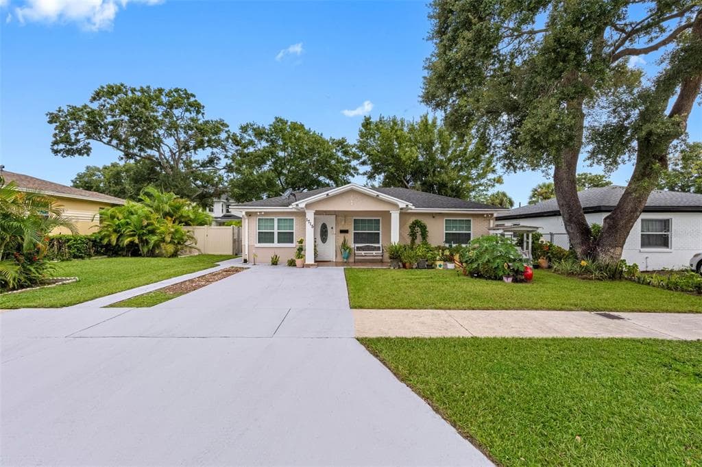 1715 W SAINT JOHN STREET TAMPA, FL 33607
