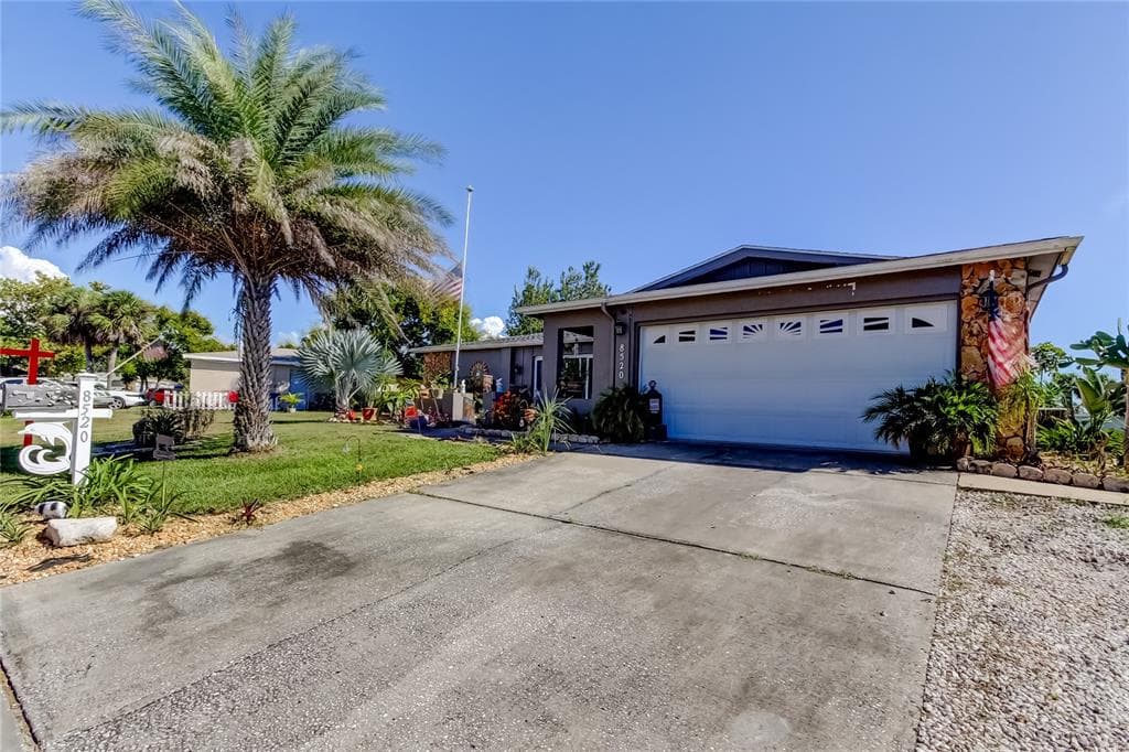 8520 NEWTON DRIVE PORT RICHEY, FL 34668