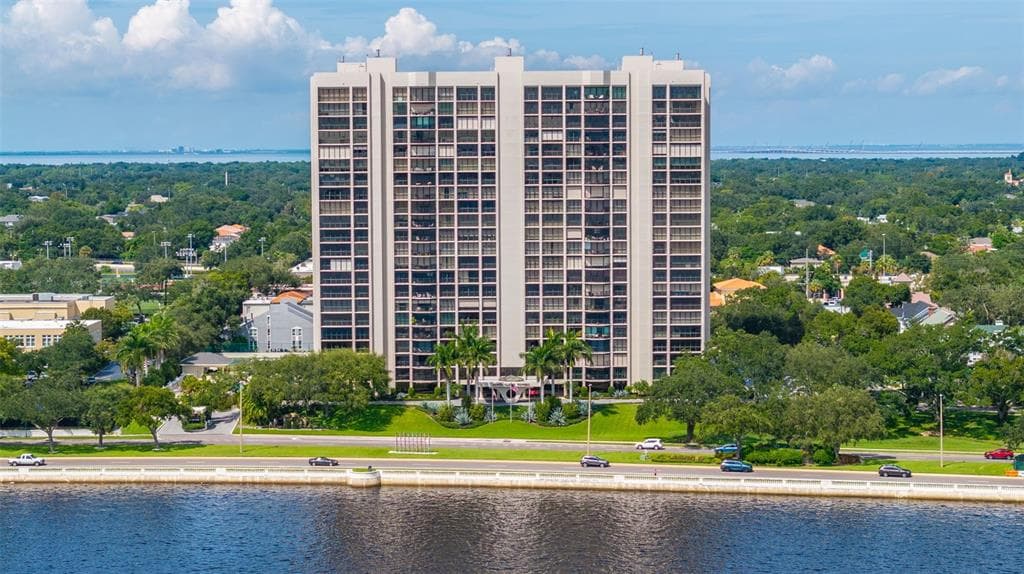3301 BAYSHORE BOULEVARD UNIT 1908B TAMPA, FL 33629
