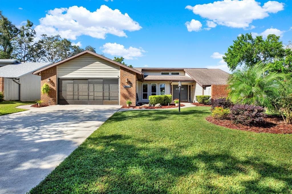 34448 CEDARFIELD DRIVE