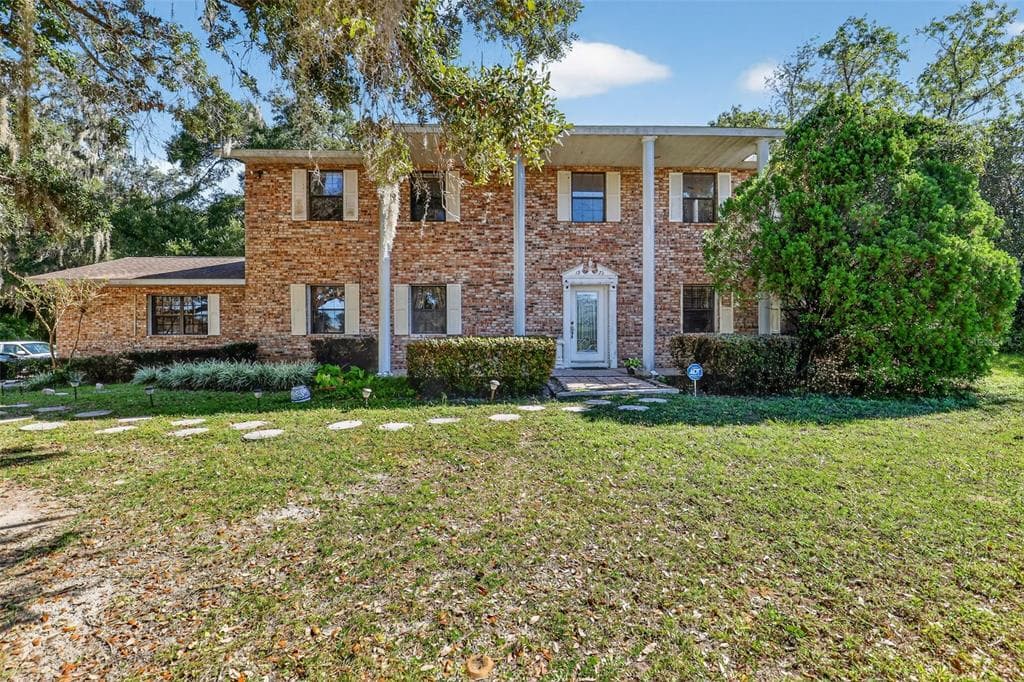 1925 NW 60TH AVENUE OCALA, FL 34482
