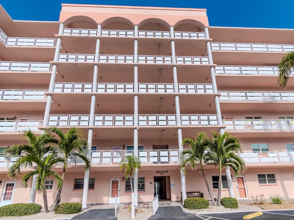 6025 SHORE BOULEVARD S UNIT 611 GULFPORT, FL 33707