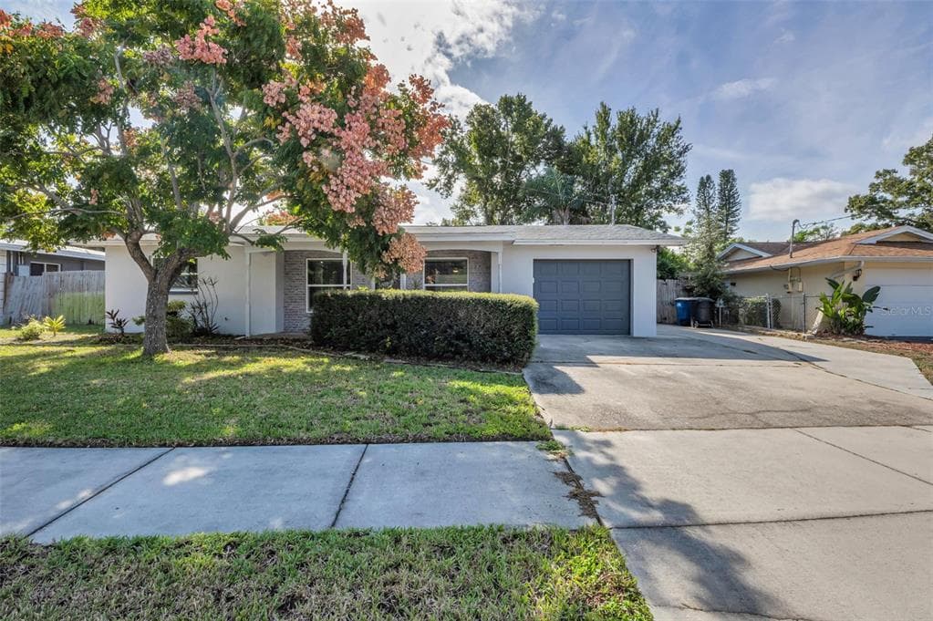 1607 LINWOOD DRIVE