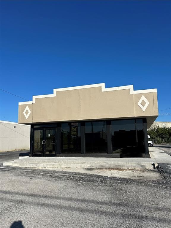 5819 N 56TH STREET TAMPA, FL 33610
