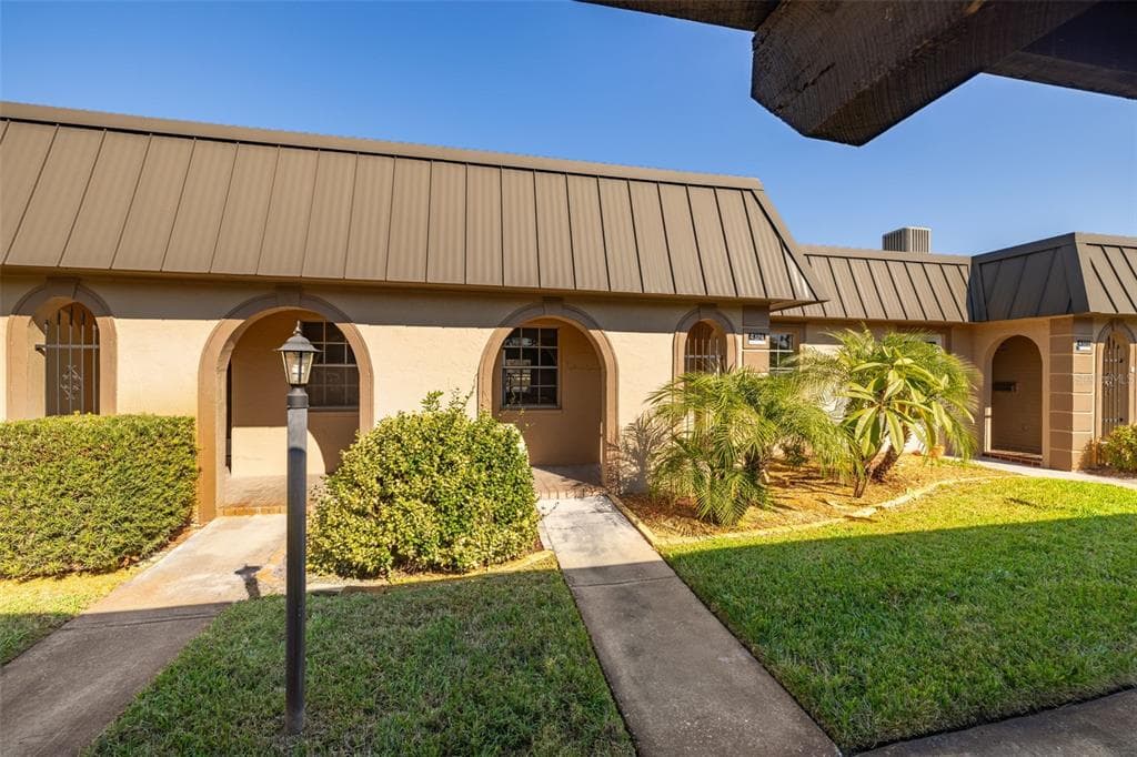 4324 SUMMERSUN DRIVE