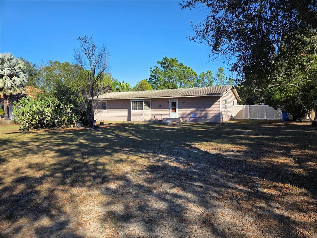 505 MURCOTT PLACE